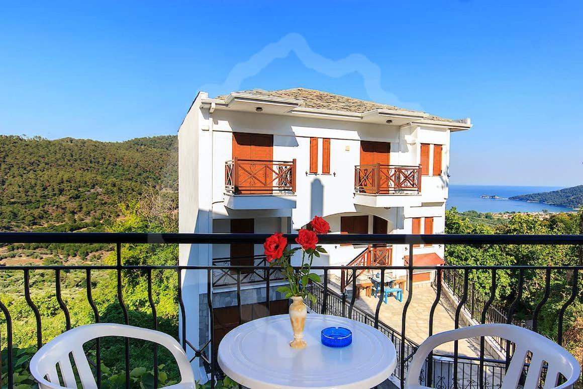 Zeus Guesthouse Panagia (Thasos) Exterior foto